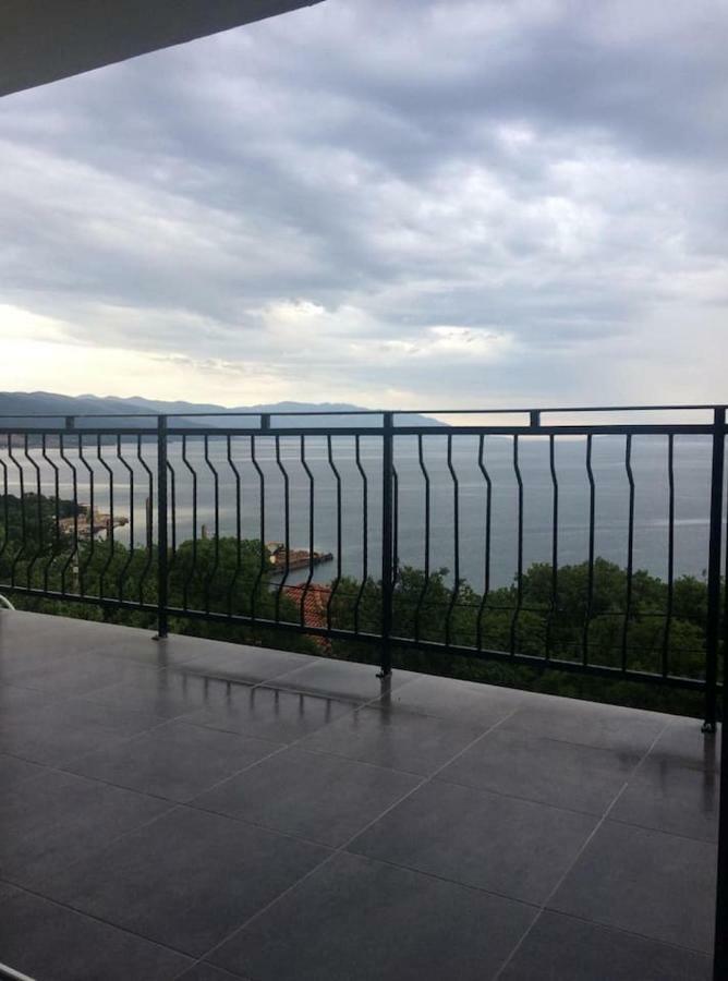 Adria 2 Apartman Novi Vinodolski Kültér fotó